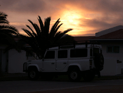Swakopmund, Restcamp "Alte Br&uuml;cke", Sonnenuntergang f&uuml;r unserer H&uuml;tte